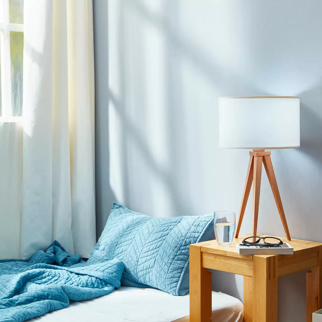 TeamsonUS Teamson Home Romanza 20.07" Postmodern Tripod Table Lamp With Drum Shade, Natural/White 4 TeamsonUS Teamson Home Romanza 20.07" Postmodern Tripod Table Lamp With Drum Shade, Natural/White