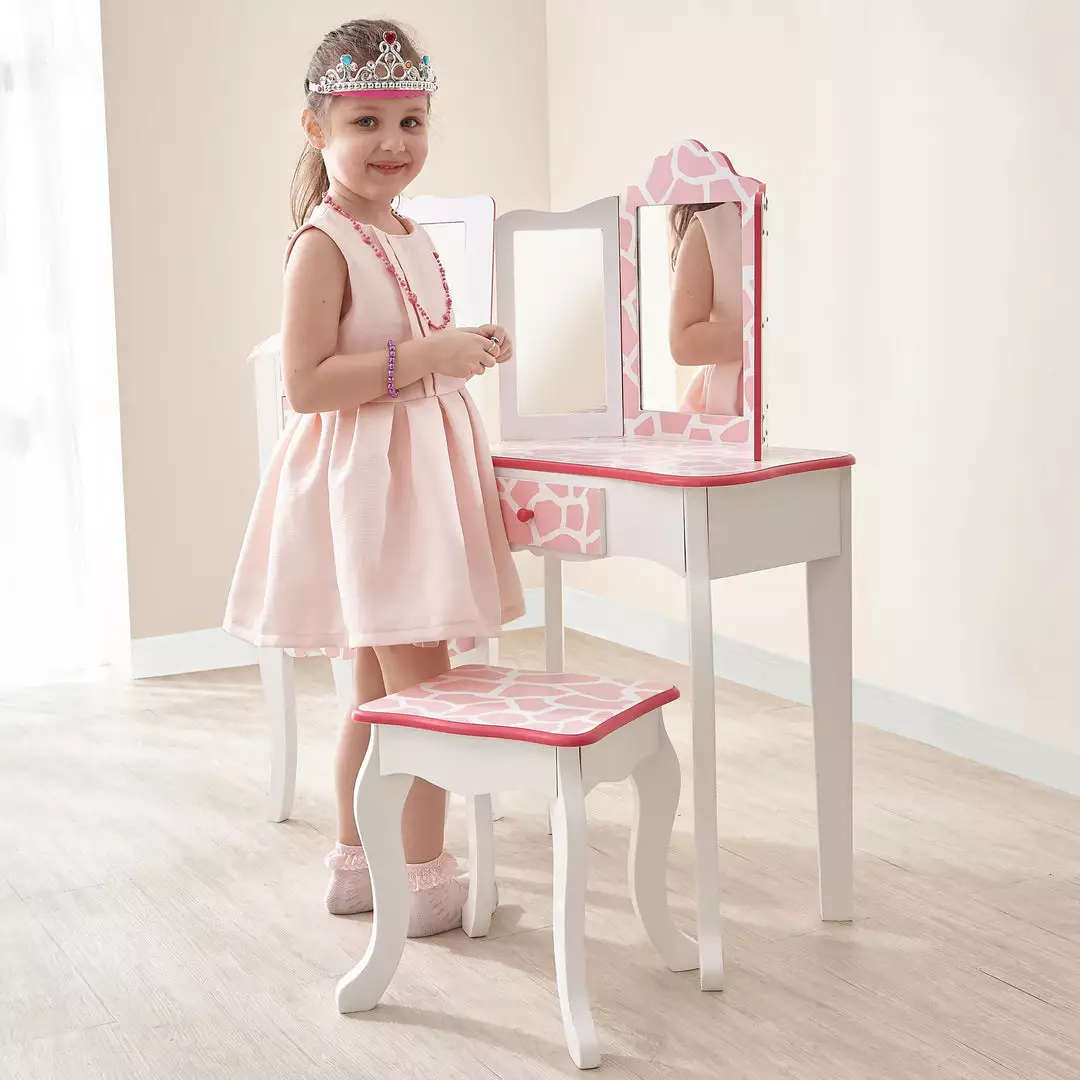 TeamsonUS Fantasy Fields - Fashion Giraffe Prints Gisele Play Vanity Set - Pink / White 4 TeamsonUS Fantasy Fields - Fashion Giraffe Prints Gisele Play Vanity Set - Pink / White