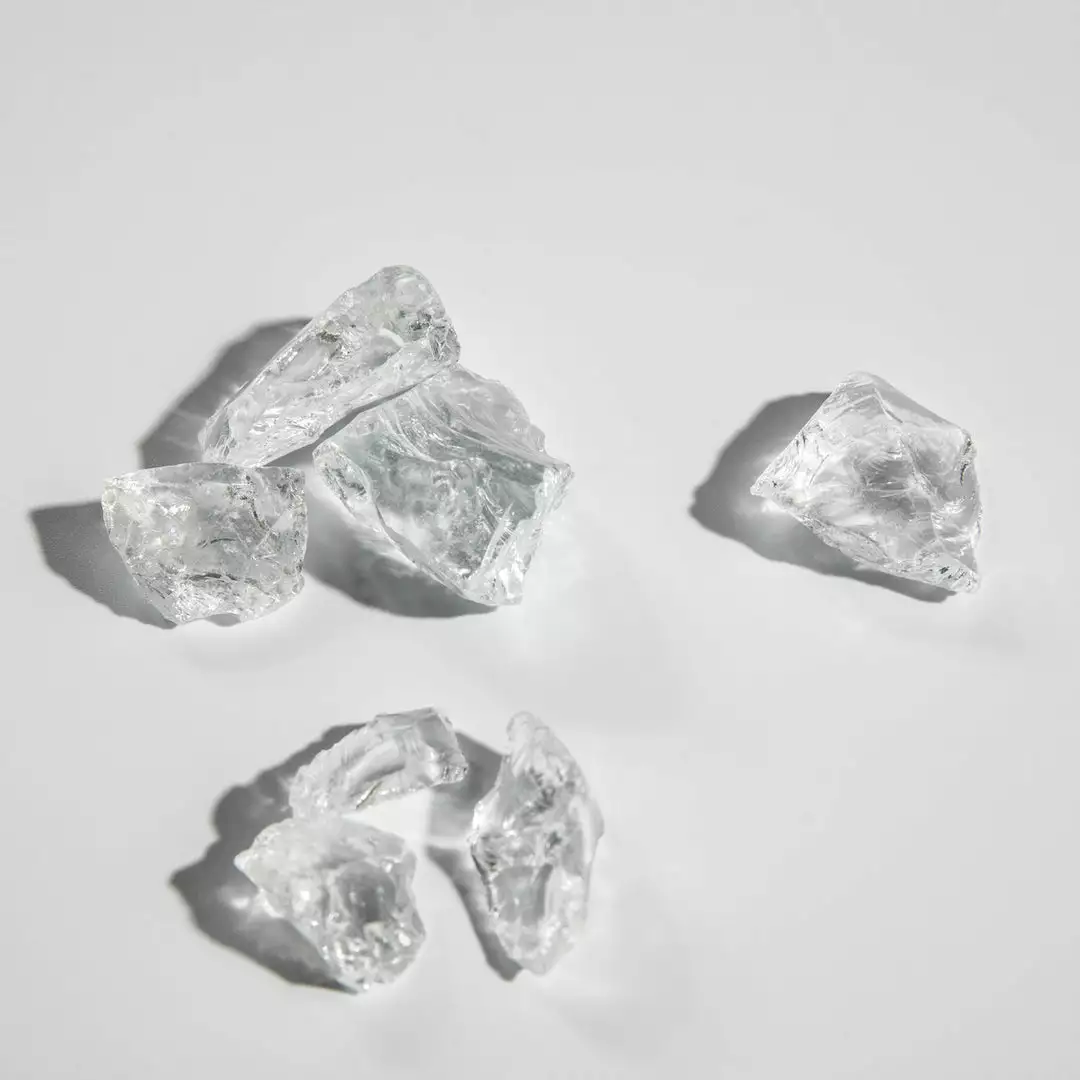 TeamsonUS Teamson Home 1/2 Inch Reflective Fire Glass For Fire Pits 9 Lb / 4 Kg Bag, Clear 8 TeamsonUS Teamson Home 1/2 Inch Reflective Fire Glass For Fire Pits 9 Lb / 4 Kg Bag, Clear